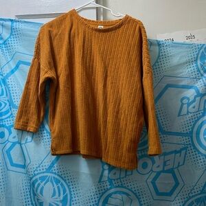 Old navy Sweater . Size M​